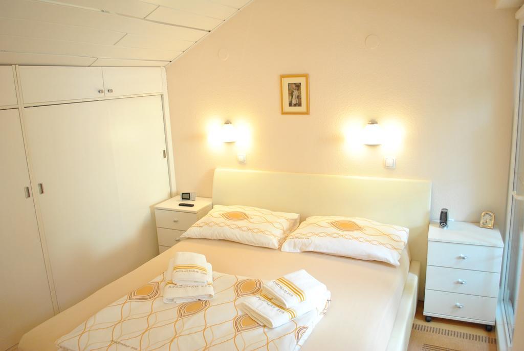 Eva Apartment *