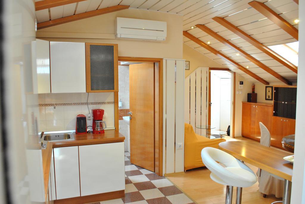 Eva Apartment *